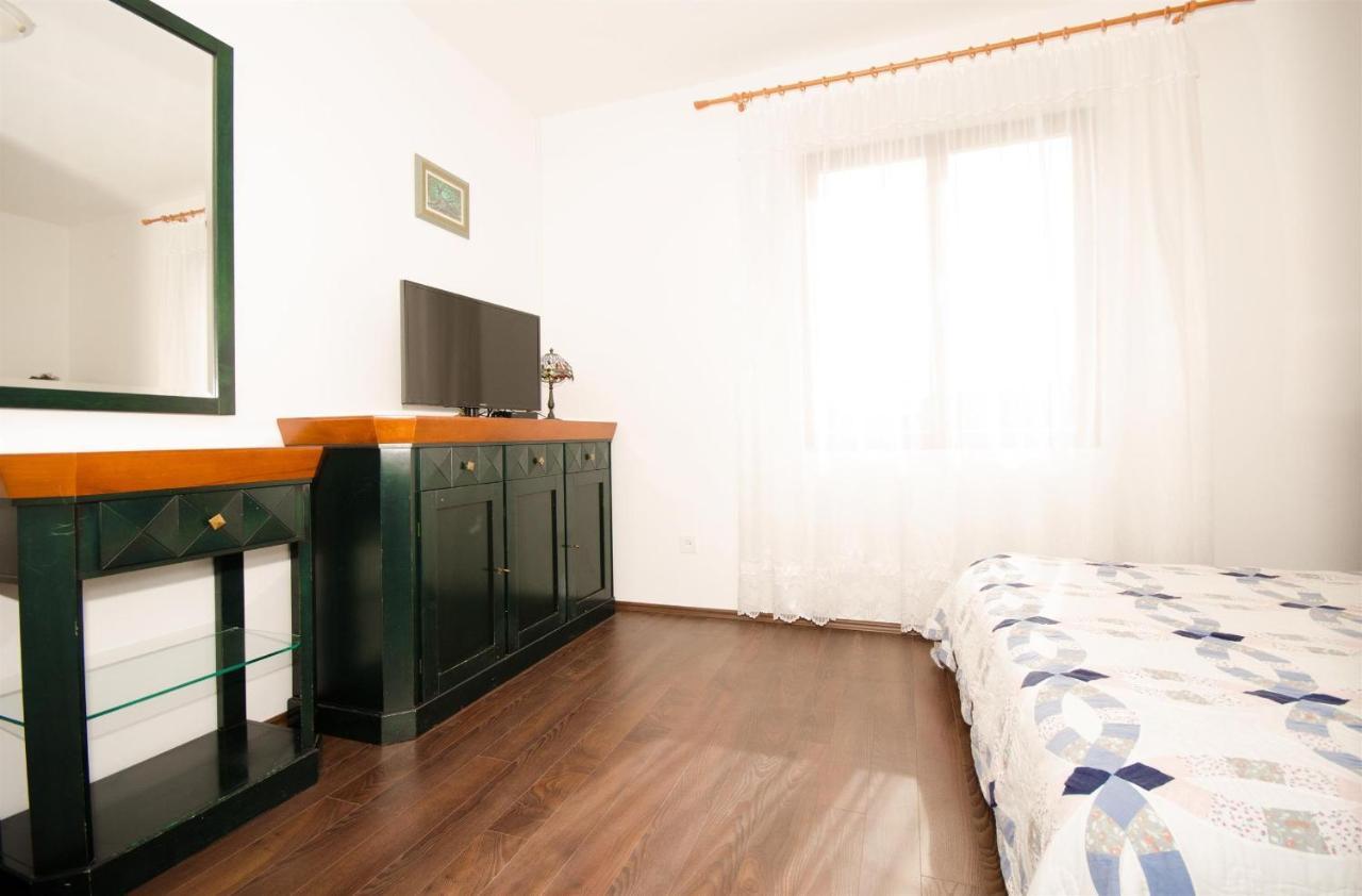 Guest House Rooms Rose Molunat Extérieur photo