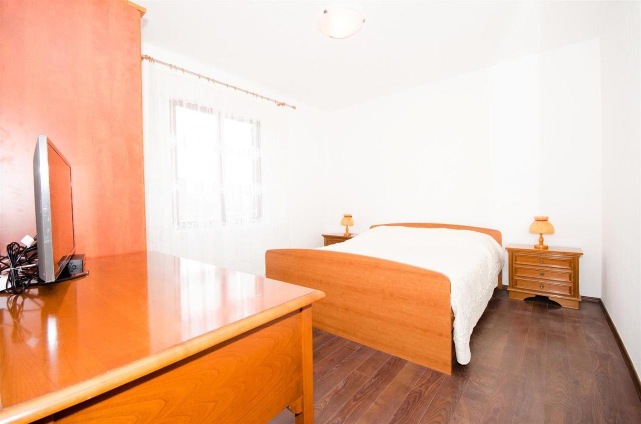 Guest House Rooms Rose Molunat Extérieur photo